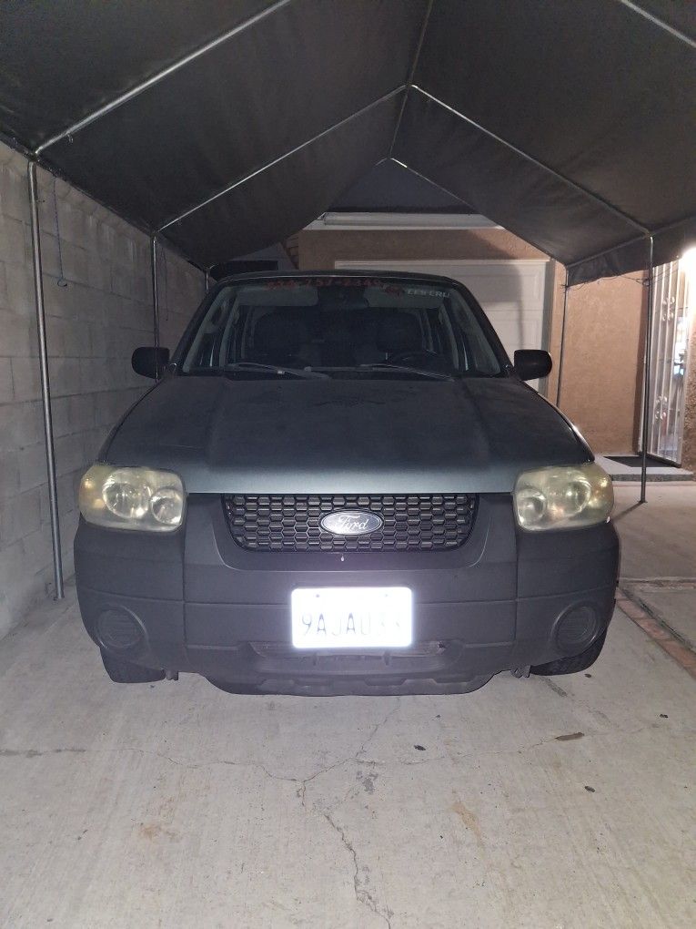 2005 Ford Escape