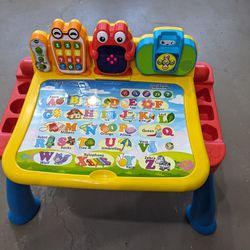 VTech Touch And Learn Activity Desk