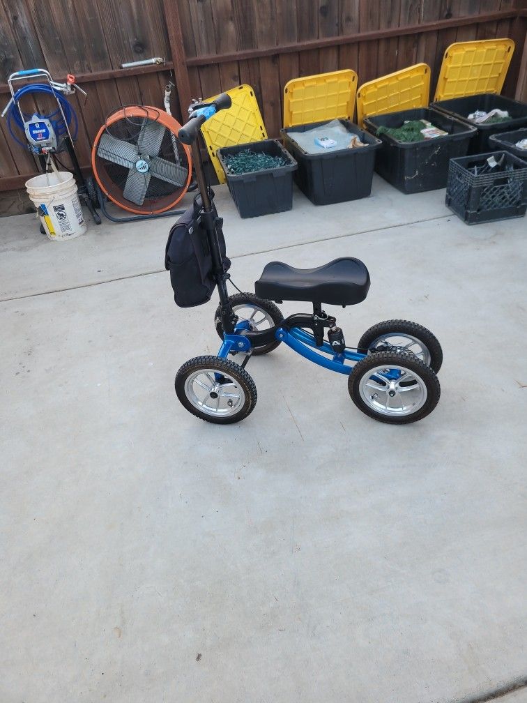 Knee scooter