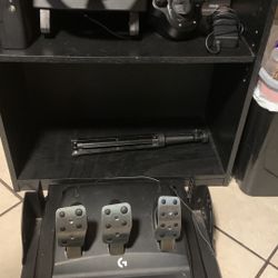 Logitech G920 with shifter and pedals 2.5NM Torque 