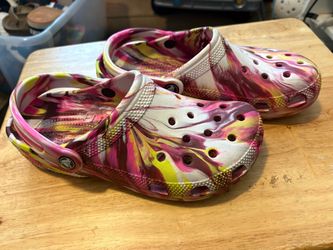 Crocs Classic Marbled Clog SIZE 7 Men 9 Women $20