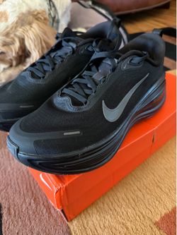 Nike Vomero Plus size 8 mens