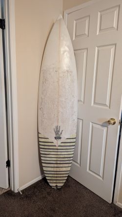 6'5 RS Robo 5 Fin Box Dimensions In Photo 
