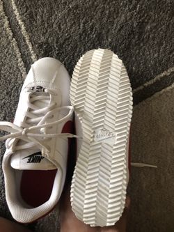 Women Nike Cortez (White & Red)