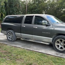 2005 Dodge Ram 1500 Crew Cab 