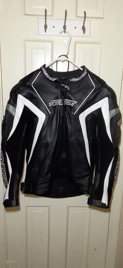 AGV sport leather jacket. Size medium