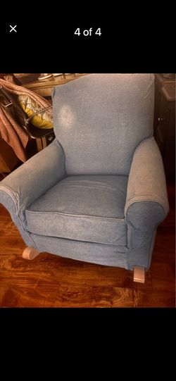 Silla Mesedora En Muy Buenas Condiciones