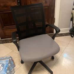 Rolling Adjustable Height Office Chairs