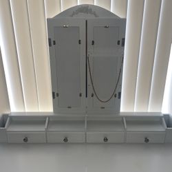 Vanity Table & Chair