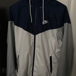 Nike Windbreaker Size Small Great Condition $20