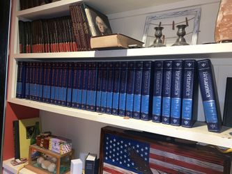 Vintage encyclopedia set Britannica