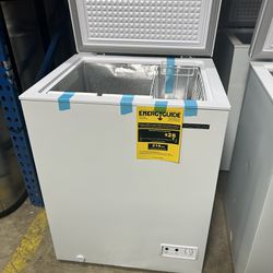 NEW, Deep Freezer, 5.0 Cu Ft