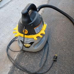 Stinger Wet Dry Vac