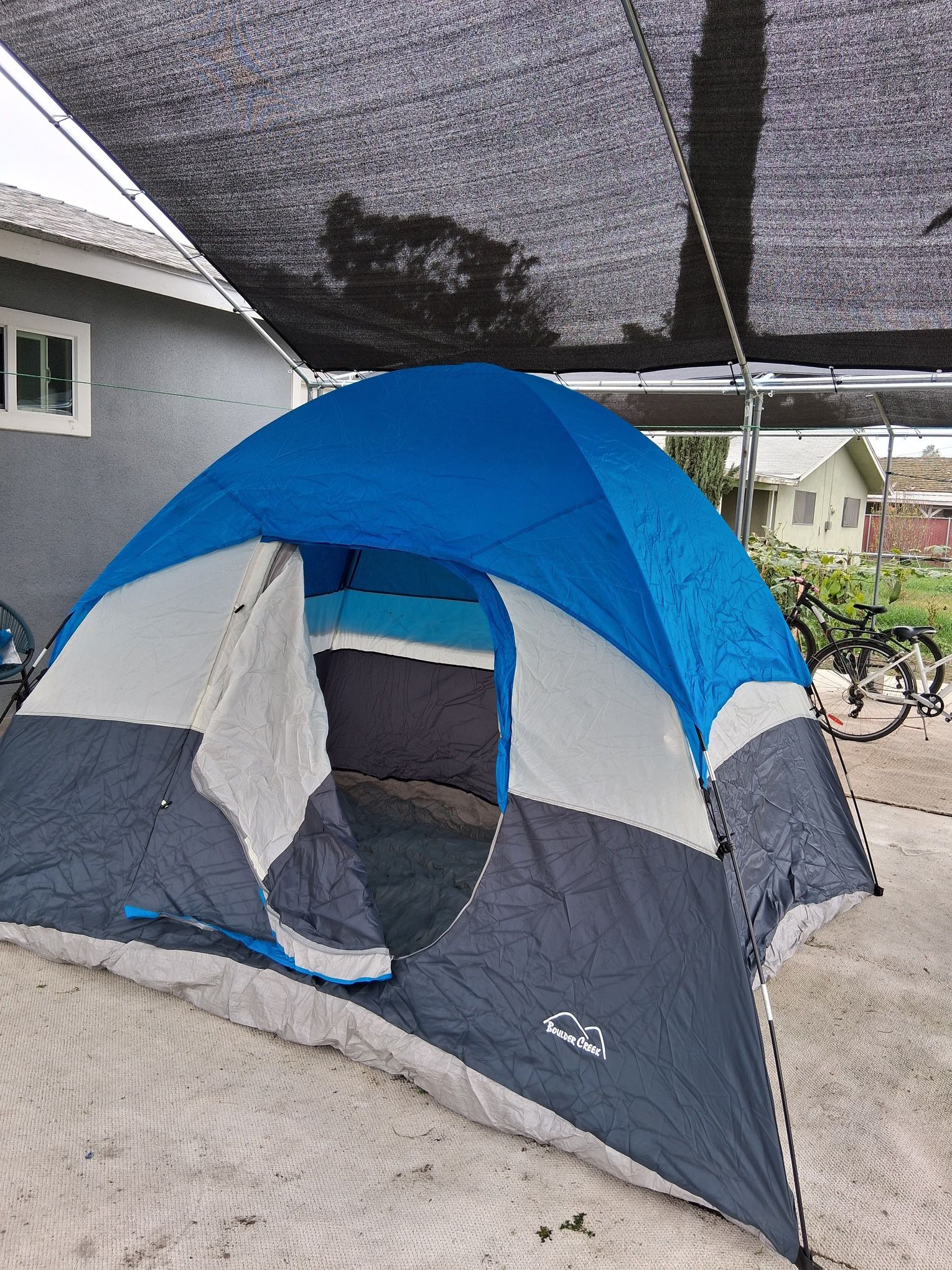 Camping Tent/ Casa De Acampar