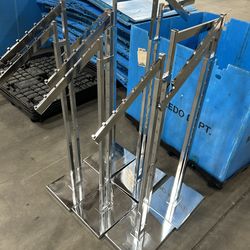 Retail displays for clothing T style.