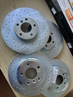 BMW X5 xDriver35d 09-10-11-12-13 Front & Rear Drilled Rotors Ceramic Pads Brake Sensors