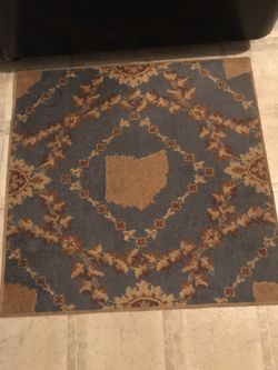 Unique Ohio rug $75