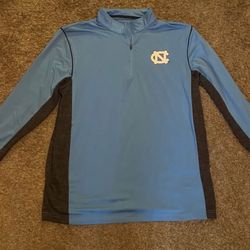 North Carolina Tar heels long sleeve 1/4 zip 