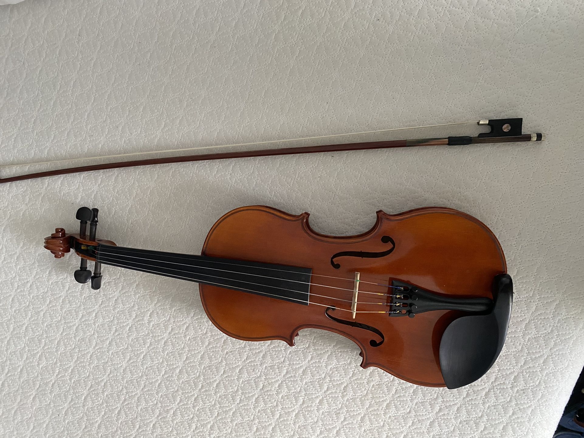 4/4 Violin With Bow