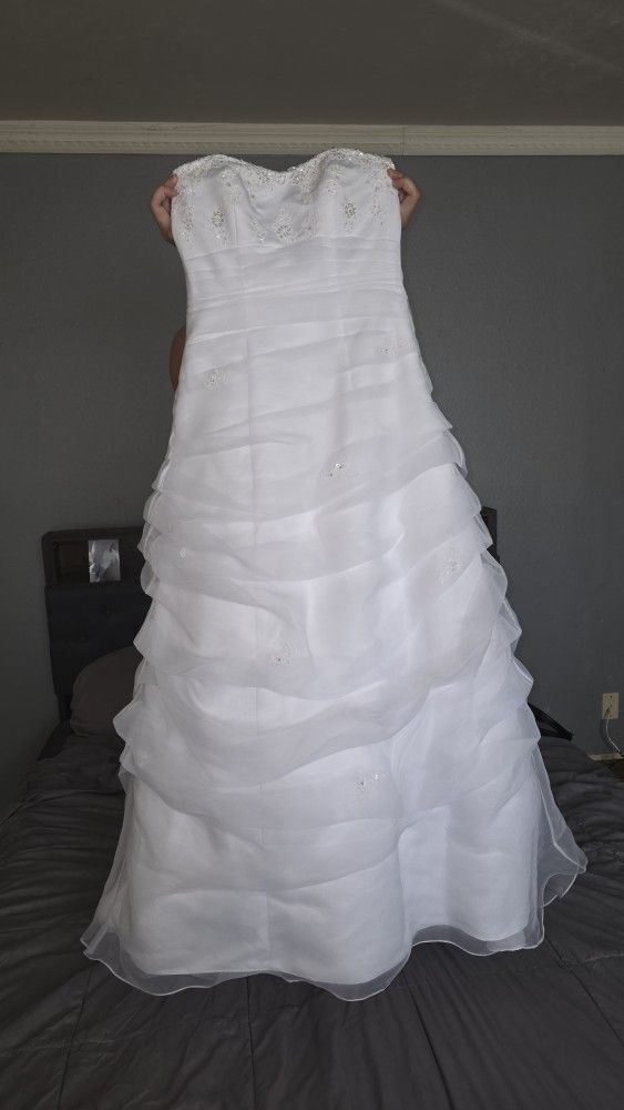 David's Bridal Wedding Dress