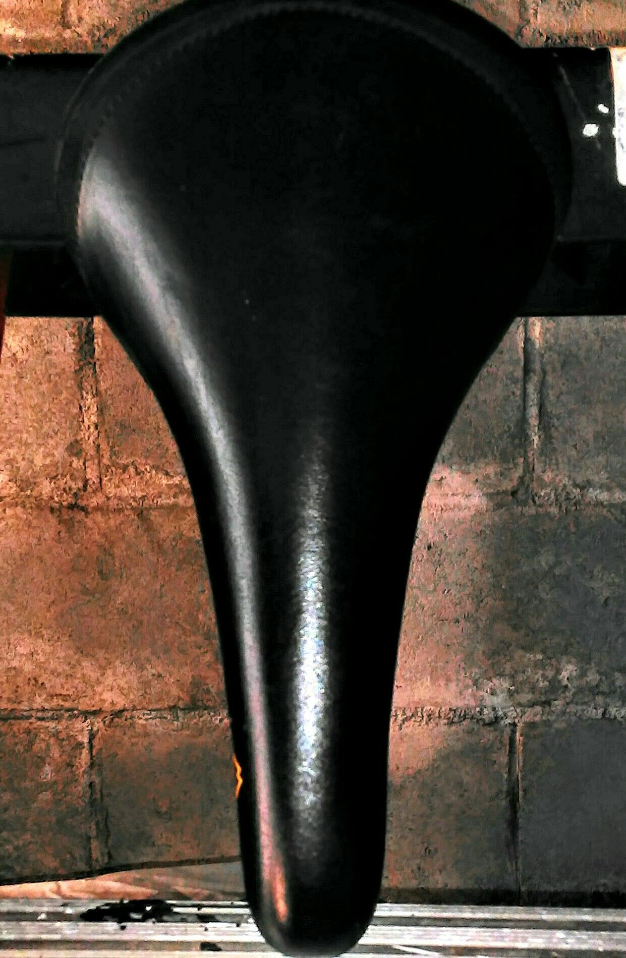 Garry Fisher bike seat with post & reflector light..