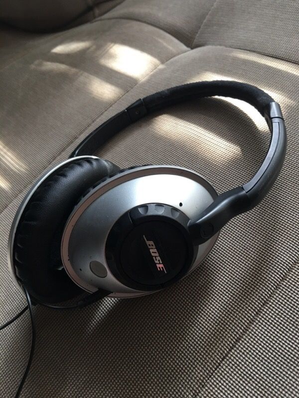 Bose Triport Tp-1A Over the Ear Headphones for Sale in Pembroke