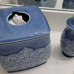 Ceramic Tissue Box Holder And Soap Dispenser