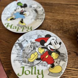 2 Disney Jolly Mickey Mouse & Happy Minnie Holiday Xmas Dessert/Salad 8"