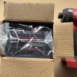 Milwaukee m18 Battery Forge HD 12.0 with Impact driver