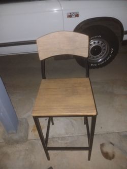 BAR STOOLS & SWIVAL CHAIRS