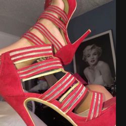 Red ♥️ Hi Heel's 8.5 /Tacones Altos 8.5