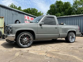 NEW STAGGERED WHEELS ND TIRES