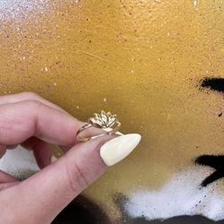 14k FLOWER LOTTOS RING 
