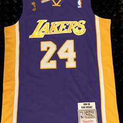 Kobe Bryant Los Angeles Lakers Throwback Jersey