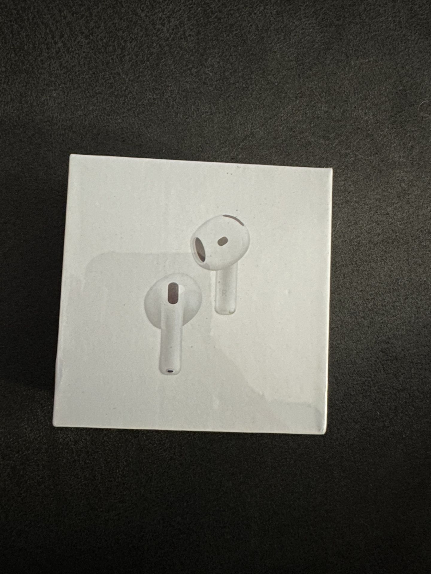 AirPod 4s