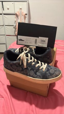 WMENS COACH SHOES