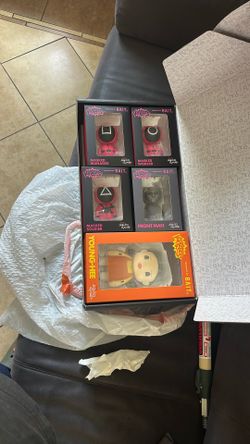 Squid Game Collection First Season, Coins Including