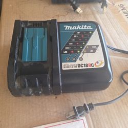 Makita Fast Charger