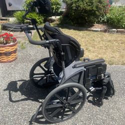 Tilting wheelchair 