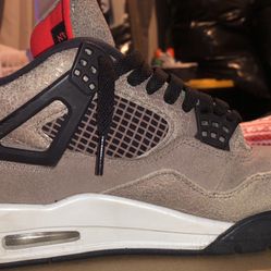 Jordan 4 Taupe Haze Size 7.5