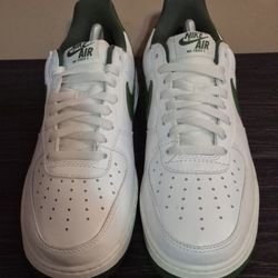 Nike Air Force 1 Low Retro - Mn(Sz 9)