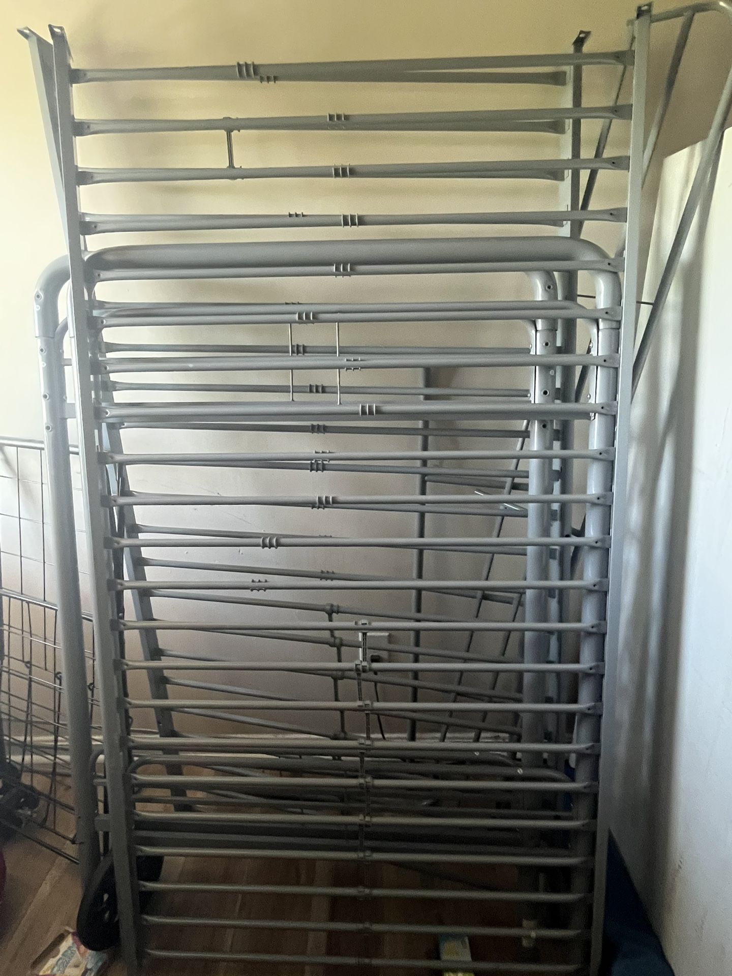 TWIN Bunk Bed