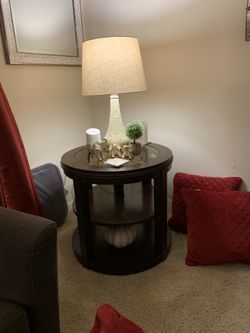 Beautiful Quality End Tables Qty 2