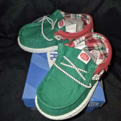 SPECIAL HOLIDAY EDITION ELF Hey Dude Toddler Shoes Size 8c 