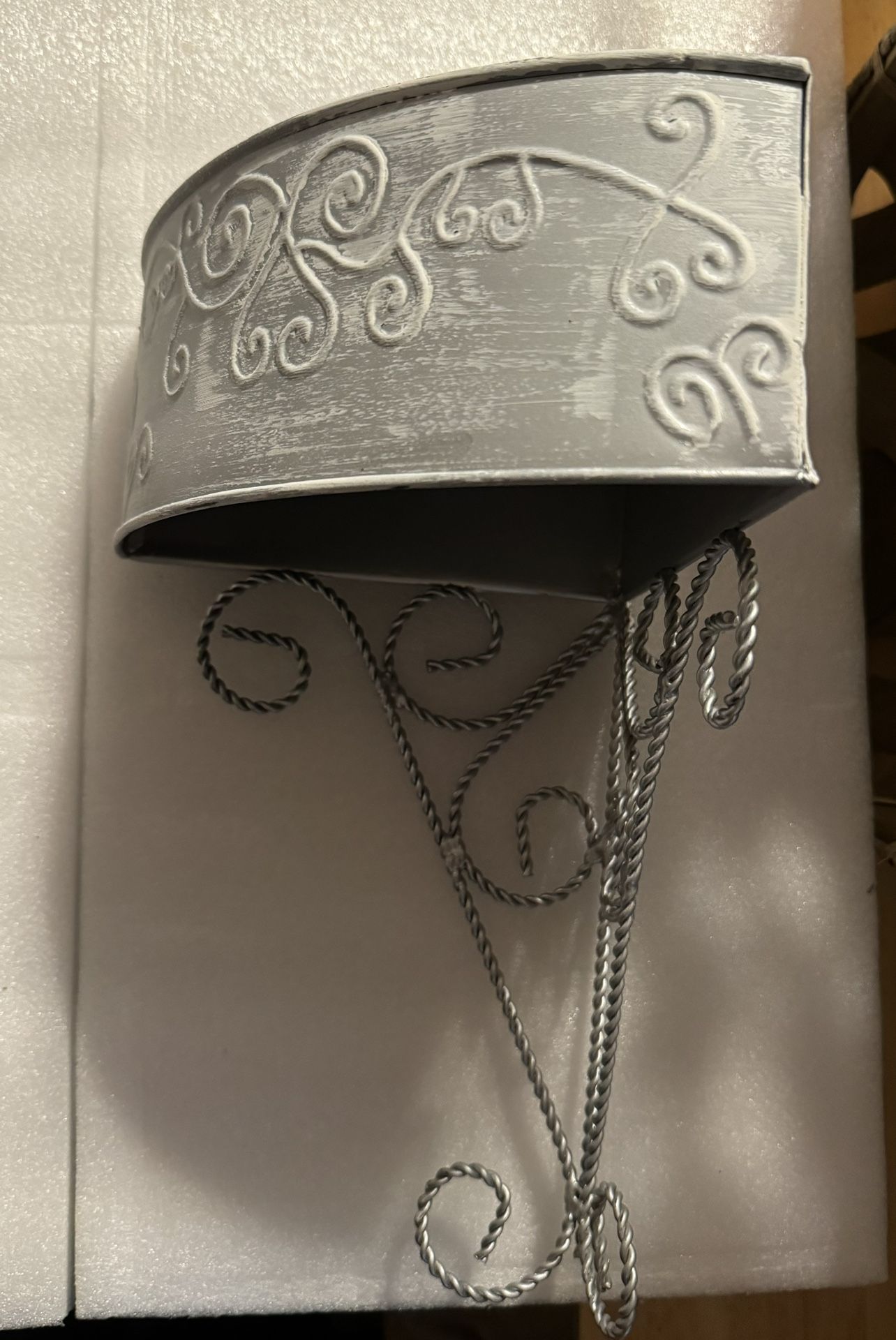 GALVANIZED CORNER SHELF EXCELLENT CONDITION