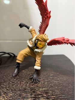 Hawks figurine