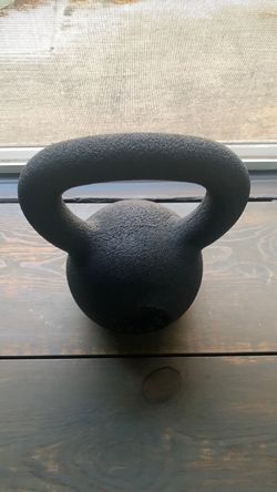 Hampton 35lb kettlebell