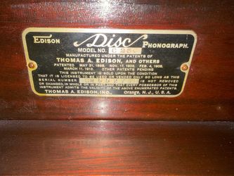 1918 Edison C 19 phonograph