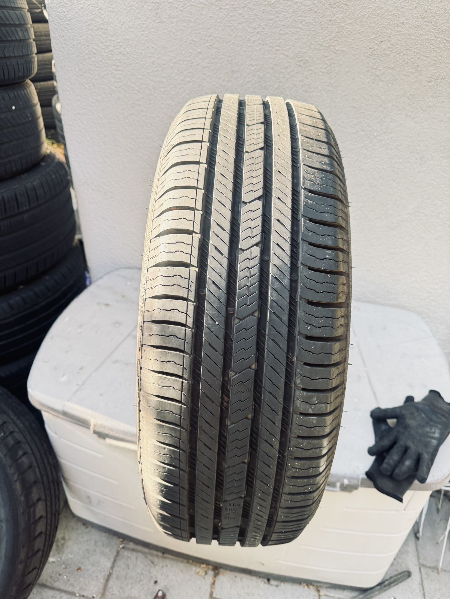 235/70/16 Nokian Tire Like New Single (1)