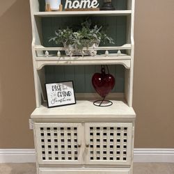 Chabby Armoire 